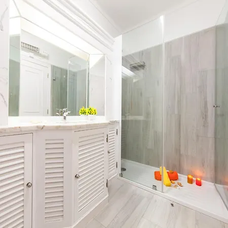Charming 1-bed W A C, Wifi Apartamento