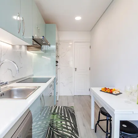Charming 1-bed W A C, Wifi Apartamento
