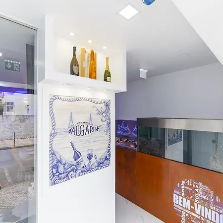 Charming 1-bed W A C, Wifi Quarteira